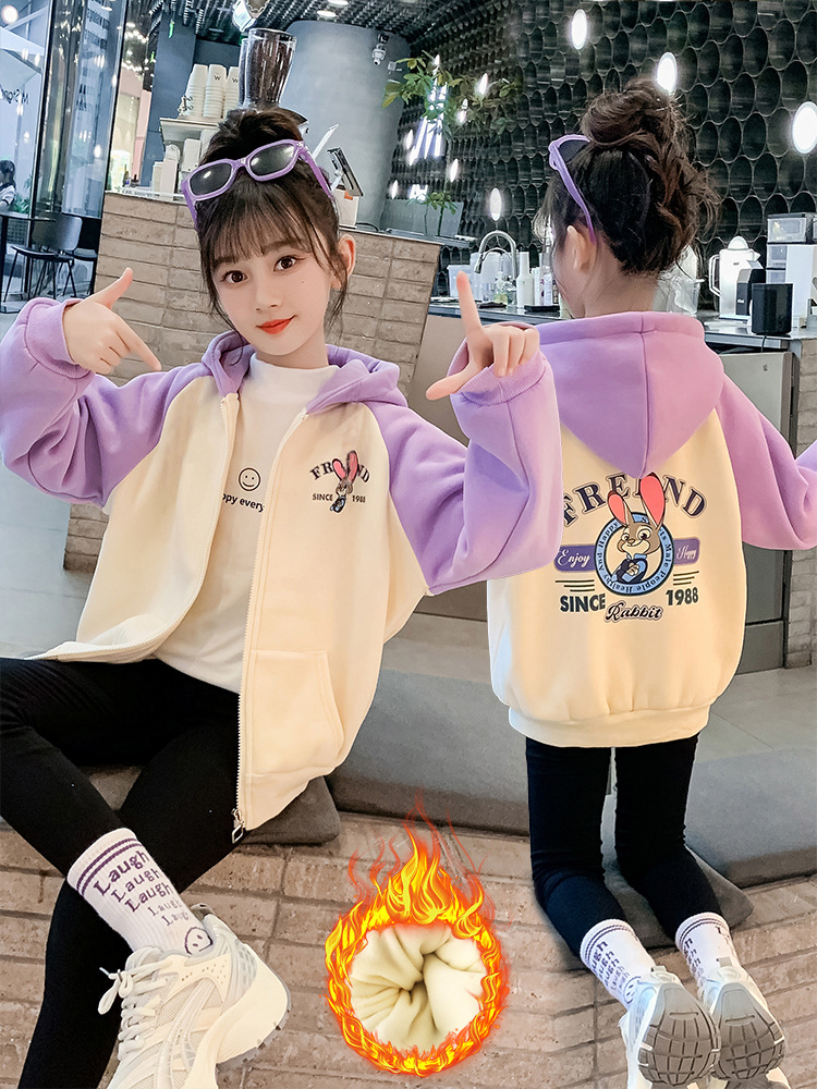 Warm jacket with zipper