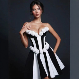 �W���¿�Ů�b���w����Ĩ��V�חl�y�o��X����ȹ�����Ś��|
