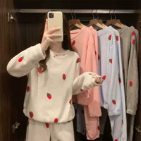 Пижама из кораллового флиса, женская зимняя Милая Клубничная флисовая подкладка, утолщенная теплая фланель, 2023, новый костюм для домашней одежды