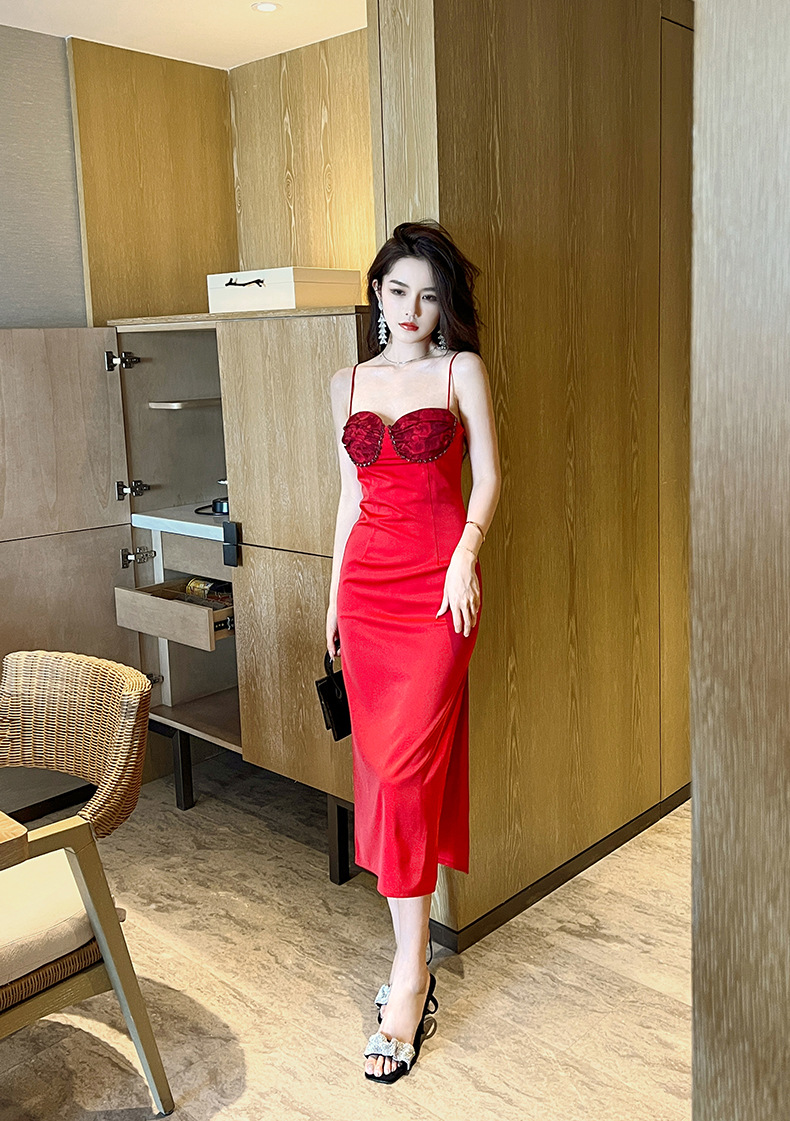 D0031 880K ÁO HAI DÂY NỮ CHOTDNG SEXY DÁNG ÔM BODY GỢI CẢM SEXY MÙA HÈ HAI DÂY HỞ VAI THỜI TRANG NỮ G03 SẢN PHẨM MỚI