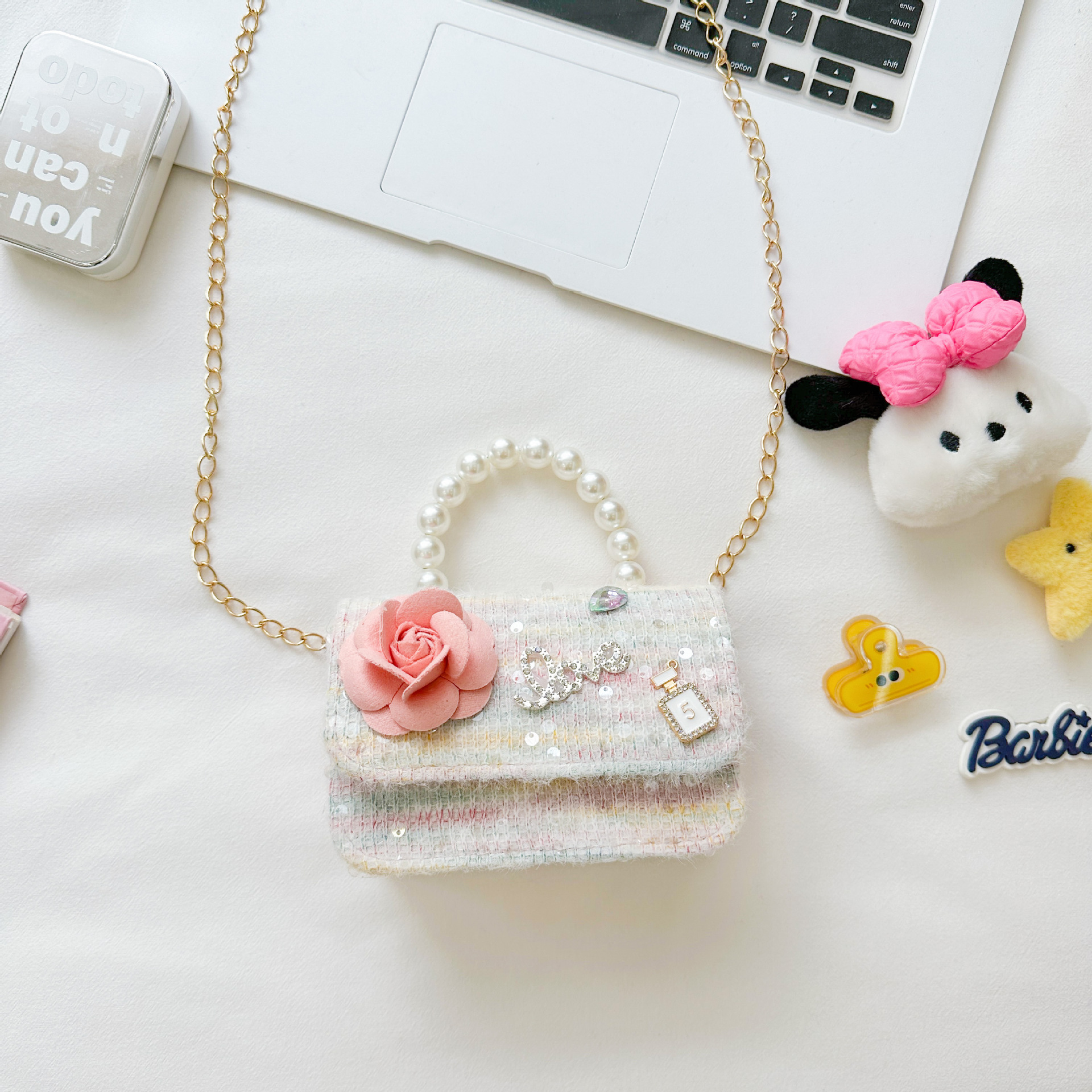 Nuevo bolso infantil de moda de otoño bolso de mochila para chicas bolso portátil de perlas princesa pequeña fragancia bolso de cambio al por mayor