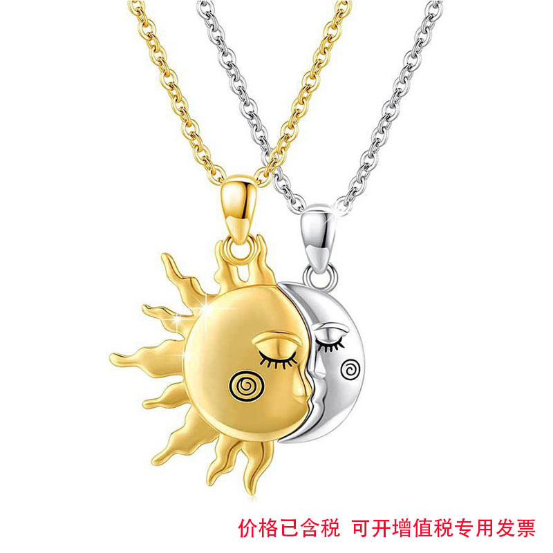 Cross-border hot selling couple pendant necklace 18K gold one pair magnet suction face pendant expression love jewelry Cross-border hot selling couple pendant necklace 18K gold one pair magnet suction face pendant expression love jewelry
