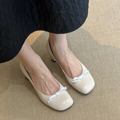 （现货）2025年新款时尚复古法式浅口夏季一脚蹬软底粗跟单鞋女