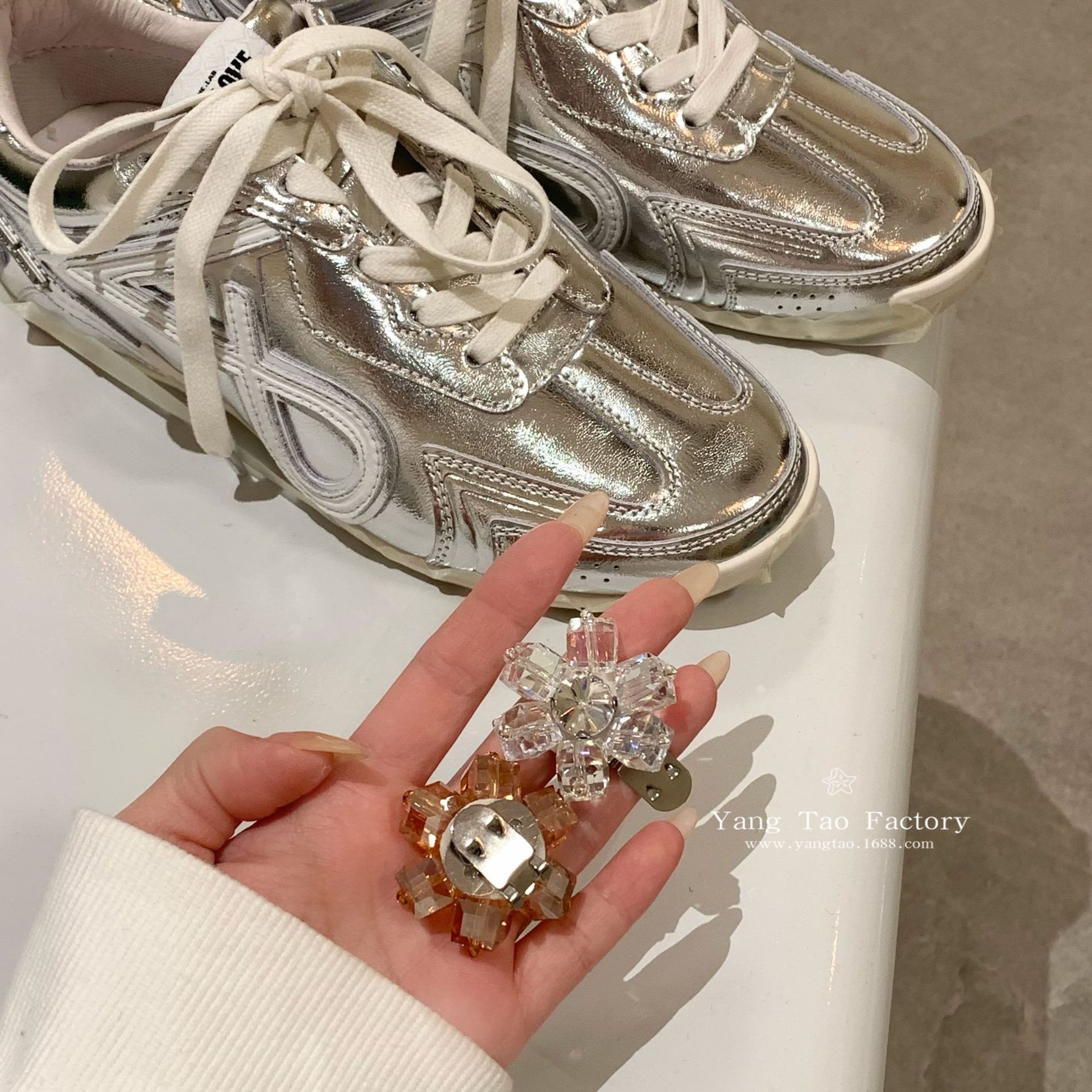 Botones de cristal de arco en zapatos de nicho flores botones de cordón accesorios de zapatos moda colgante de zapatos decoración