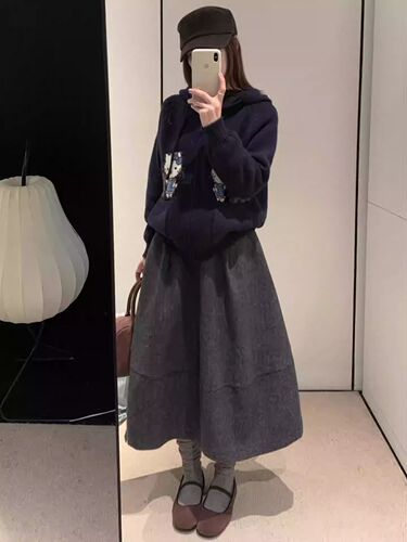 Wool skirt, umbrella-style skirt, A-line puffy wool skirt, new dark gray mid-length skirt.