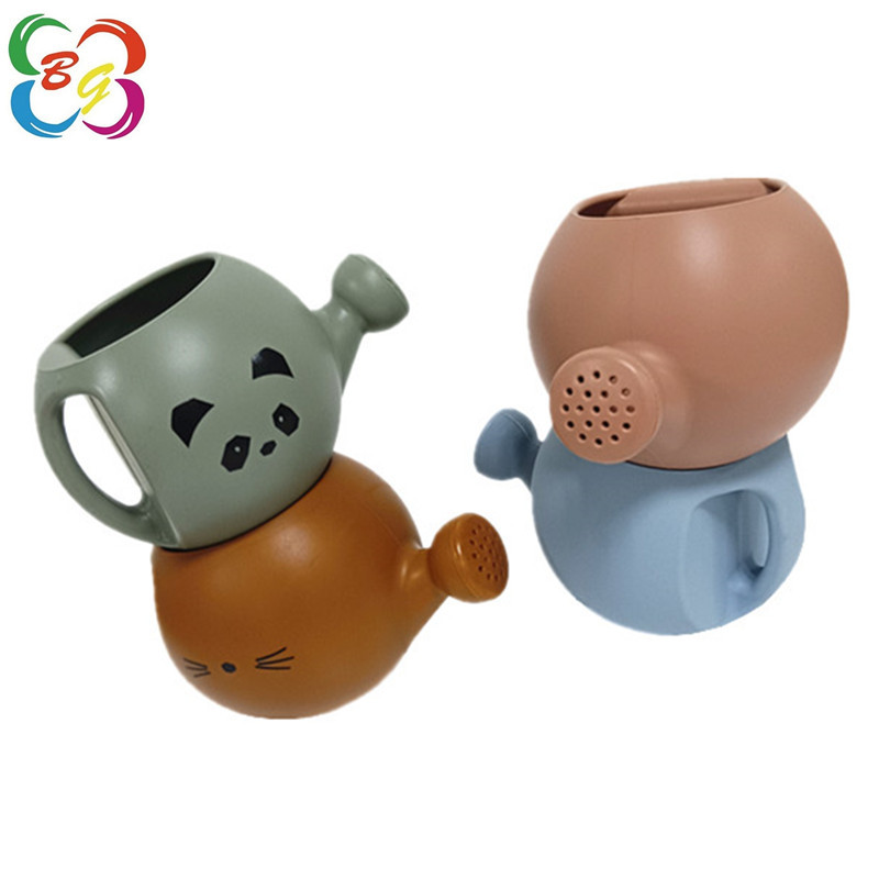 Fabricantes al por mayor herramientas de agua de riego multifuncionales para niños juguetes de arena de playa padres e hijos herramientas de rociado de agua