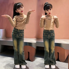 女童秋季新款套装韩版时髦爆款长袖T恤网红复古港风牛仔裤两件套