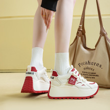 ���ֵ�����ߺ��С��ЬŮ2025�����¿�ٴ�r��С���ӏ͹��ϵ�Ь