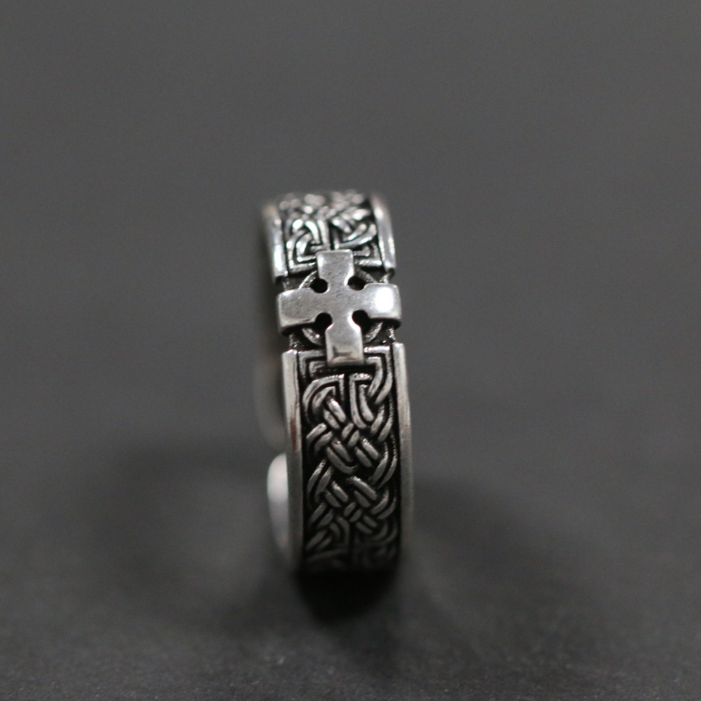 Vintage Retro Adjustable Cross Ring For Men High-end Hip-hop Style_voghion.com