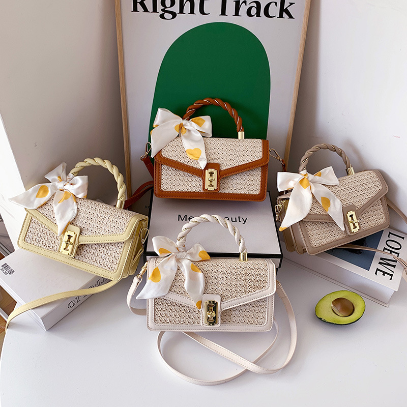 Neue Sommer-Strohtasche, Seidenschal mit Schleife, One-Shoulder-Crossbody, gedrehte Handtasche, Verschlussschnalle, kleine frisch gewebte Tasche_voghion.com