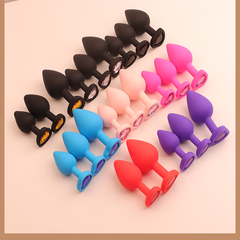 Silicone Heart-Shaped Anal Plug with Diamond Detail, Prostate-Friendly Design, Blue, 3 Sizes — detail image 9