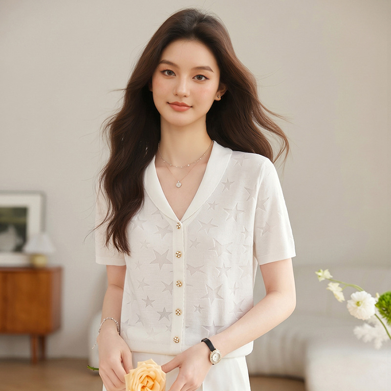 Light Luxury Chanel-Style Tencel Wool Organza Star Jacquard Knit Cardigan V-Neck Short-Sleeve Air Conditioning Shirt Versatile Top Light Luxury Chanel-Style Tencel Wool Organza Star Jacquard Knit Cardigan V-Neck Short-Sleeve Air Conditioning Shirt Versatile Top