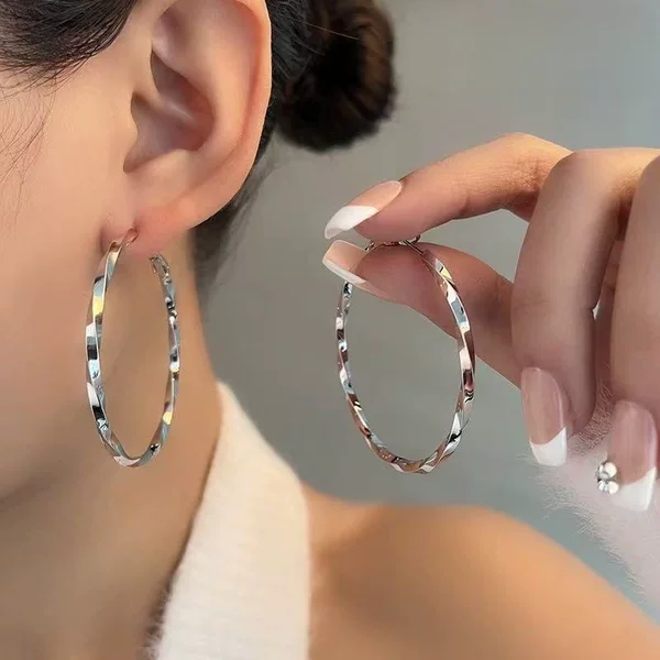 2026 Trendy Internet Celebrity Style Braided Hoop Earrings for Women, Fashionable and Unique Large Hoop Earrings, European and American Exaggerated Hoop Earrings