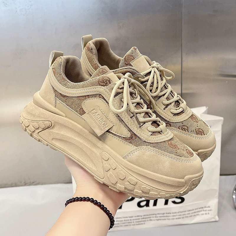 Туфли для папы на толстой подошве со скрытой подошвой, увеличивающие рост, Женская универсальная облегающая Повседневная дорожная обувь в стиле Chanel 2024 года, новая весенняя универсальная облегающая обувь