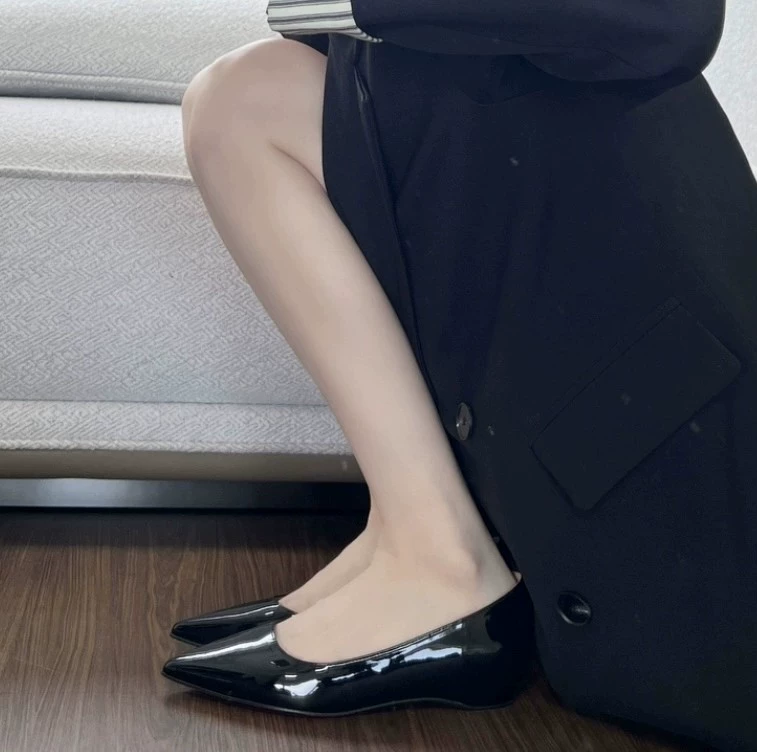 Новинка 2025, французские туфли Мэри Джейн в стиле ретро, женские туфли Мэри Джейн с острым носком, туфли на плоской подошве без шнуровки, повседневная модная женская обувь