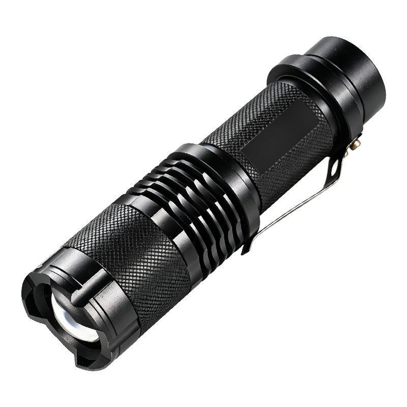 Nueva linterna súper brillante y brillante transfronteriza zoom LED láser blanco linterna portátil de emergencia de carga de pantalla eléctrica doméstica