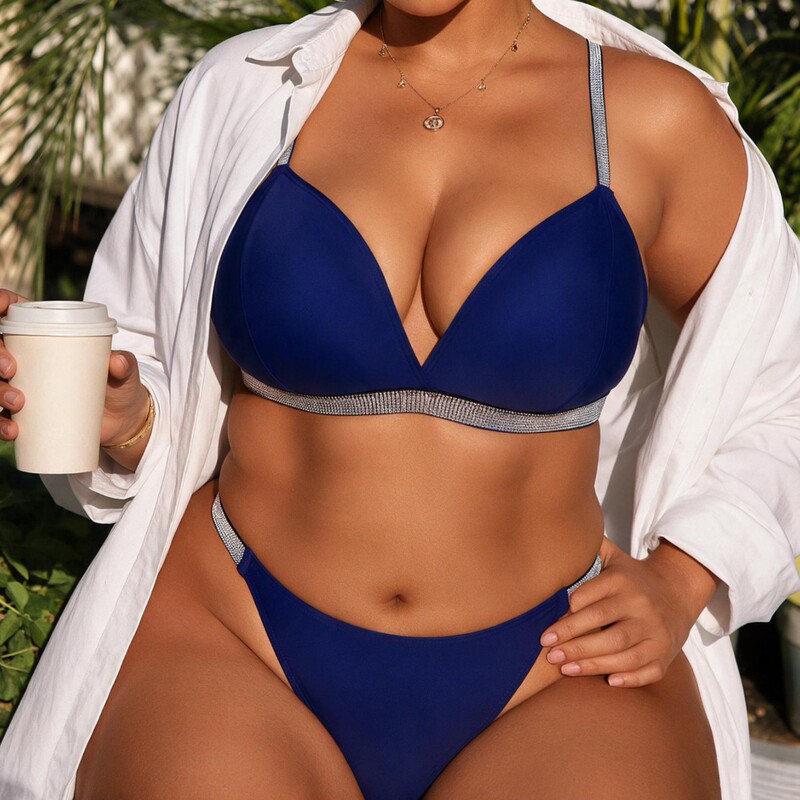 Women's sexy multi-colored plus-size solid-color lingerie set with shimmering accents and a seductive design Women's sexy multi-colored plus-size solid-color lingerie set with shimmering accents and a seductive design