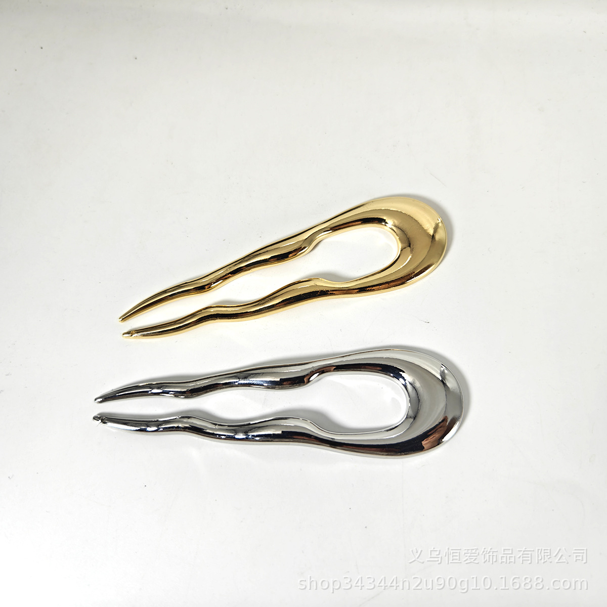 Europa y los Estados Unidos en forma de U pinzas de cabello transfronterizas oro plata aleación de pinzas de cabello horquilla de cabeza detrás de la moda bola pinzas de cabello
