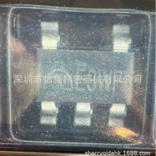 ME6215C33M5G   MICRONE