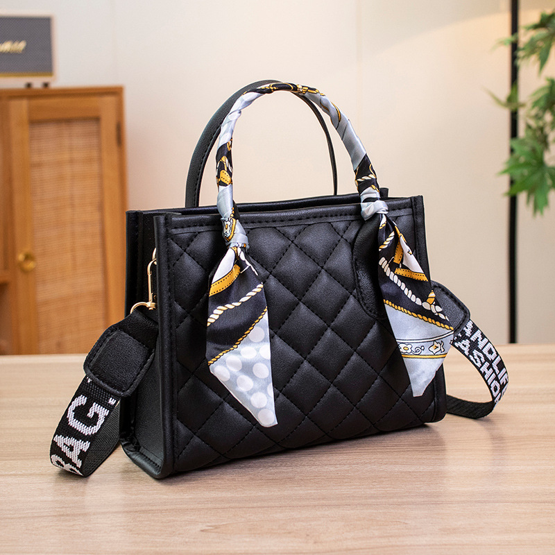 2023 nueva moda casual tela bordada bufandas de seda de hombro correa de hombro letra impresa bolso de mujer