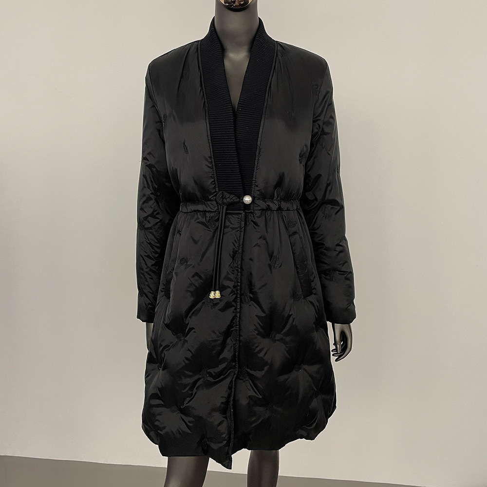 Abbigliamento da donna Giacca da donna di media lunghezza con vita sottile e giacca da donna in piumino d'anatra bianco di alta qualità con stile e nuovo ricamo sul collo a V_voghion.com