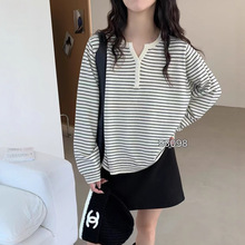 韩系设计感纽扣装饰条纹针织衫女百搭叠穿时尚通勤长袖打底衫上衣