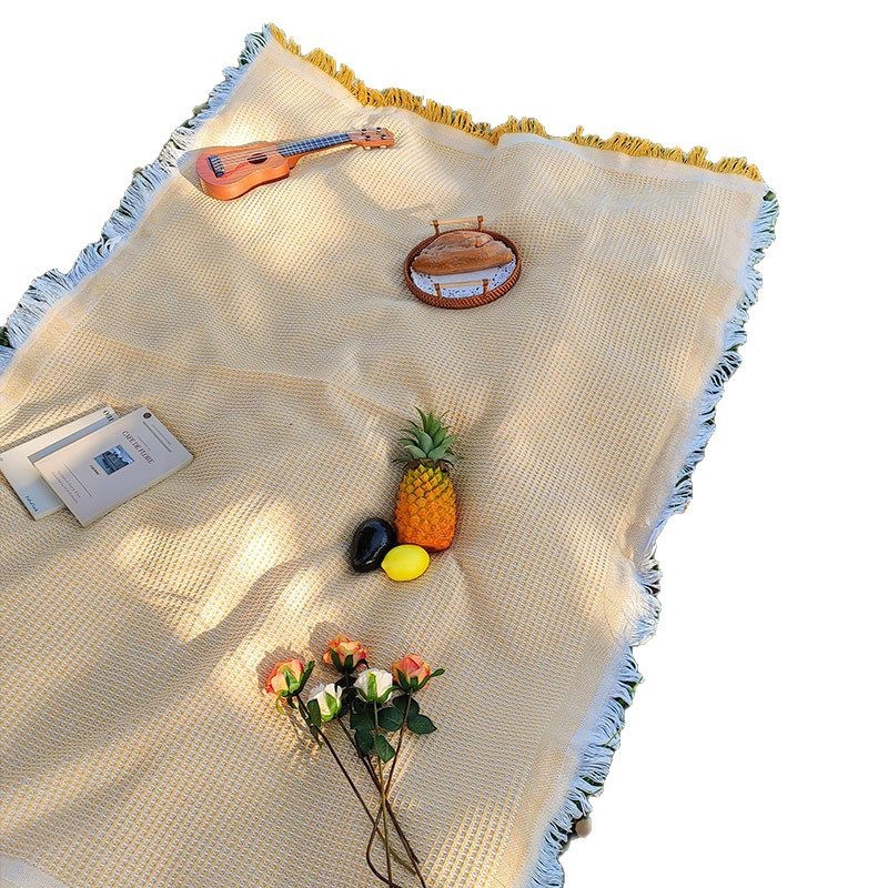 Cojín de picnic al aire libre camping blancas mantas de playa tiendas de campaña alfombra de piso francesa fotografía de mar