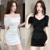 Tight fitting buttocks bottomed short sleeved dress