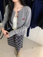 2025早秋新款韩版圆领长袖蝴蝶结刺绣羊毛针织开衫上衣女