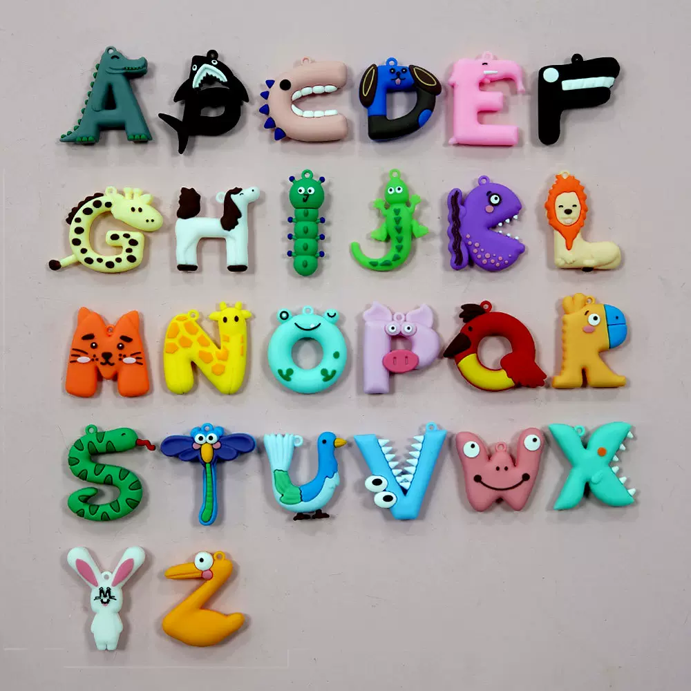 创意卡通启蒙玩具儿童英文字母可爱钥匙扣挂件动物diy配件批发