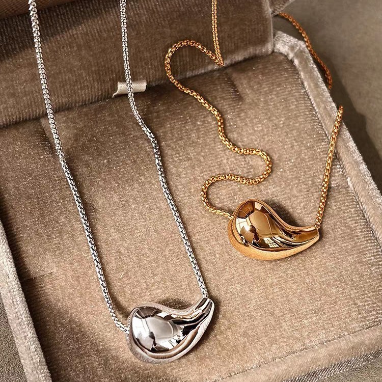 Stylish Water Drop Pendant Necklace, Elegant Gold Plated Jewellery_voghion.com