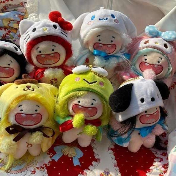 10cm ropa de bebé ropa de muñeca linda de la historieta ropa de Sanrio coolomi melodía capa de felpa ropa de decoración