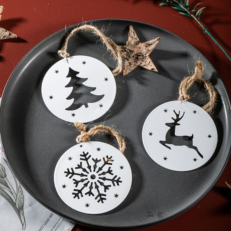 Madera de hierro forjado copo de nieve de alce colgante de árbol de Navidad decoración de Navidad colgante de hierro blanco colgante de árbol de Navidad