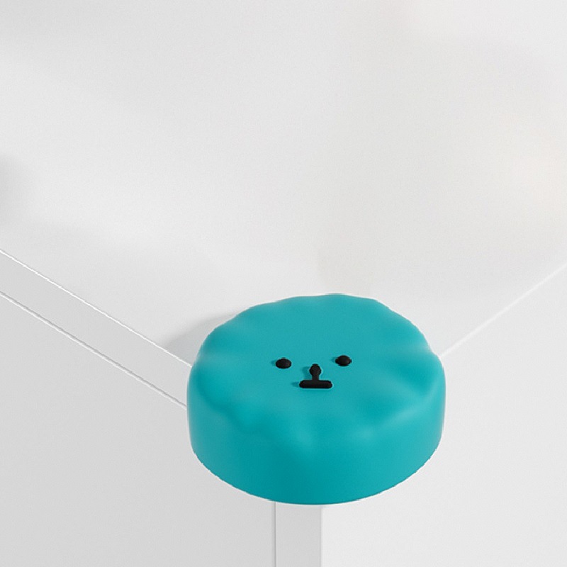 Blue protective corner covers