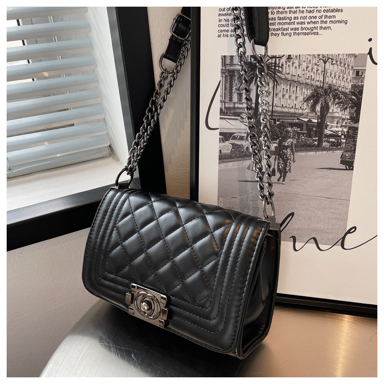 Bolsa de ombro feminina estilo coreano com corrente transversal_voghion.com