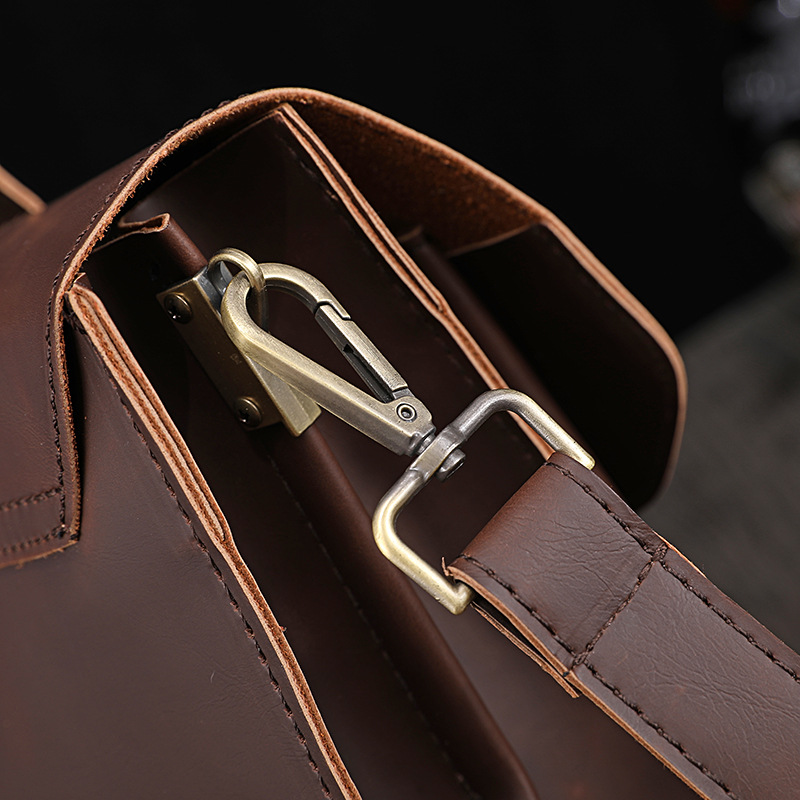 Shoulder Slung Computer Briefcase Image 9