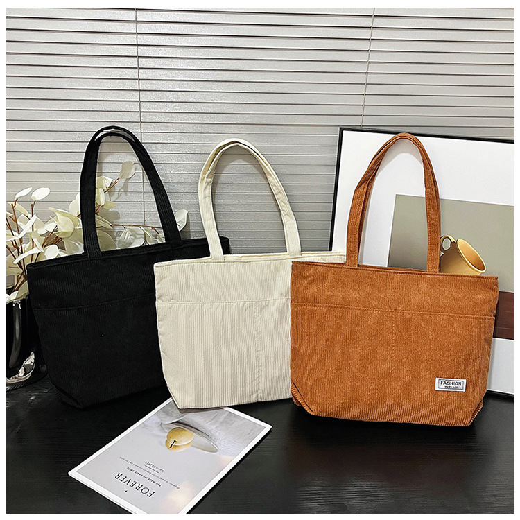 The fashionable and retro bucket bag for women, the new large-capacity versatile crossbody bag for women, and the trendy and elegant tote bag for women are selling well undefined