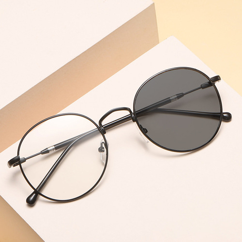 Summer New Lightweight Round Metal Glasses Frame Men's Optical Anti-Blue Light Glasses Manufacturer