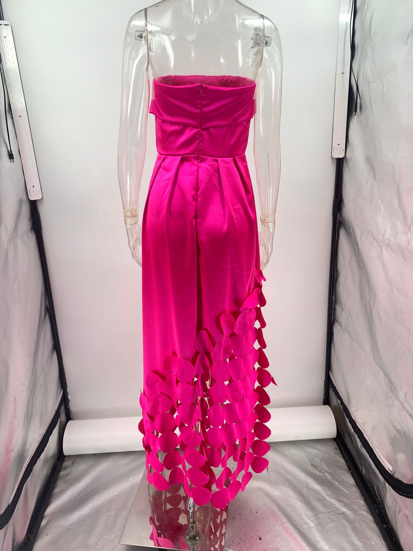 Women's Gender Wholesale Women's Elegant Sexy Solid Color Banquet Cocktail Party Strapless Sleeveless Party Dress