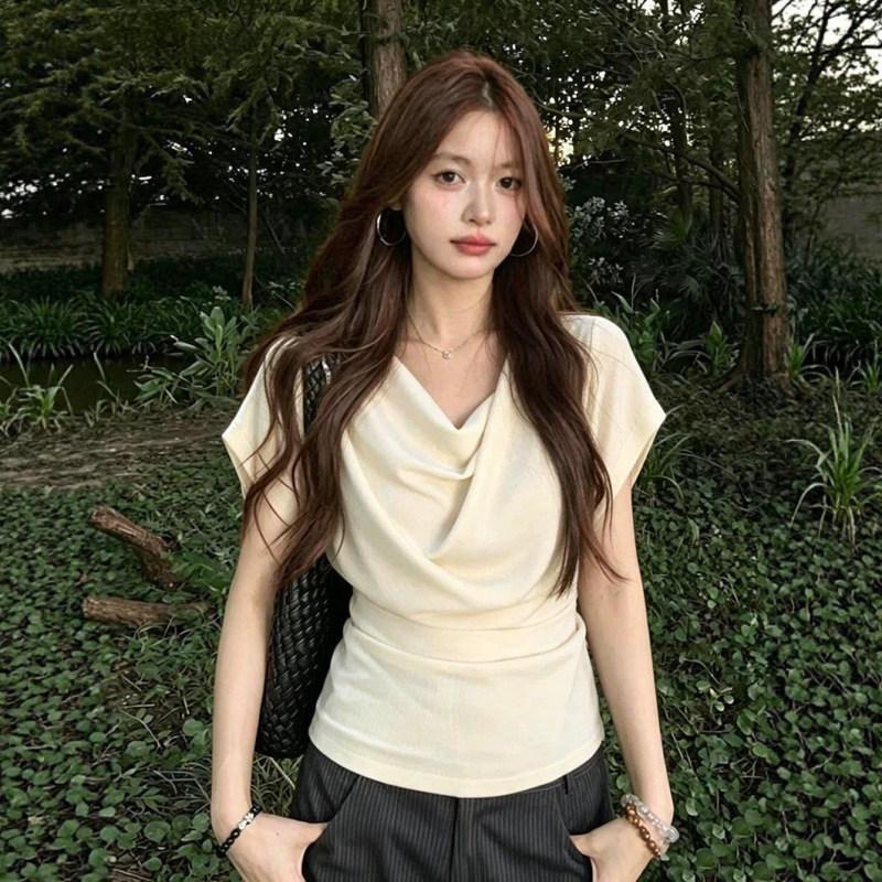 White T-Shirt with a Draped Collar and Short Sleeves for Women, Summer Korean Style, Waist-Cinching, Slimming, Suitable for Work, Tummy-Covering, Versatile, Stylish, Lightweight Top White T-Shirt with a Draped Collar and Short Sleeves for Women, Summer Korean Style, Waist-Cinching, Slimming, Suitable for Work, Tummy-Covering, Versatile, Stylish, Lightweight Top