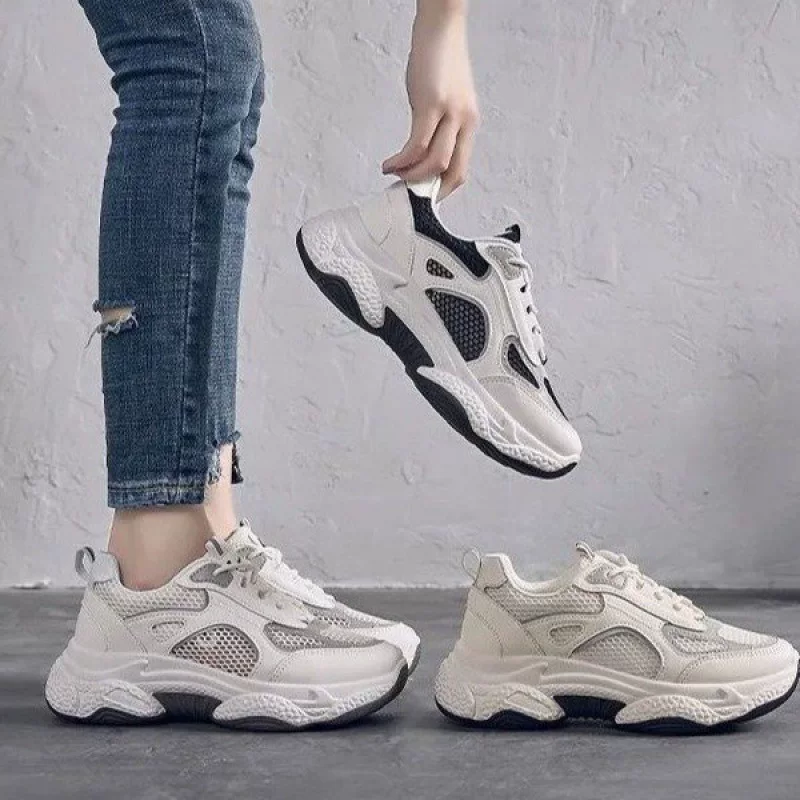 Polyurethane mesh sports shoes