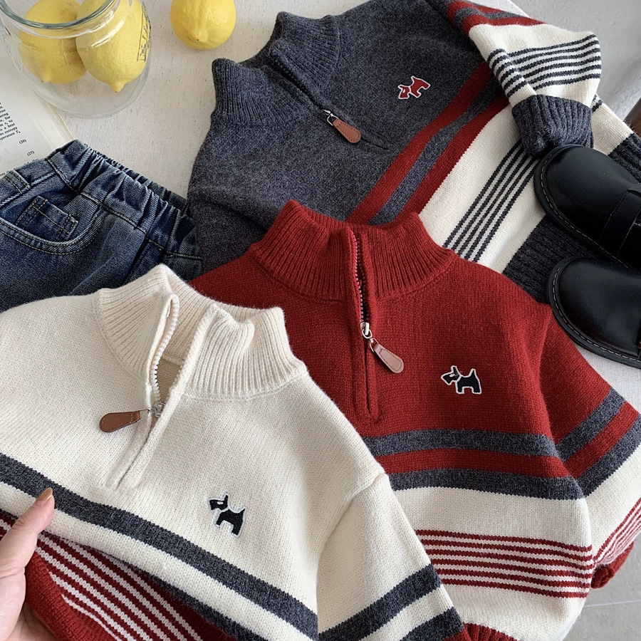 Winter children's soft knitted sweater for boys with zipper