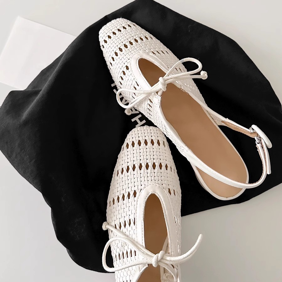 Versión de piel de oveja ~ Sandalias de puntera hueca tejida francesa con hebilla, lazo, tacón grueso, estilo vacacional, zapatos romanos, mujeres