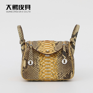 С̖����ƤŮ����Ƥ�����r�г���Ůʿ�μ�б����߼��p��С����