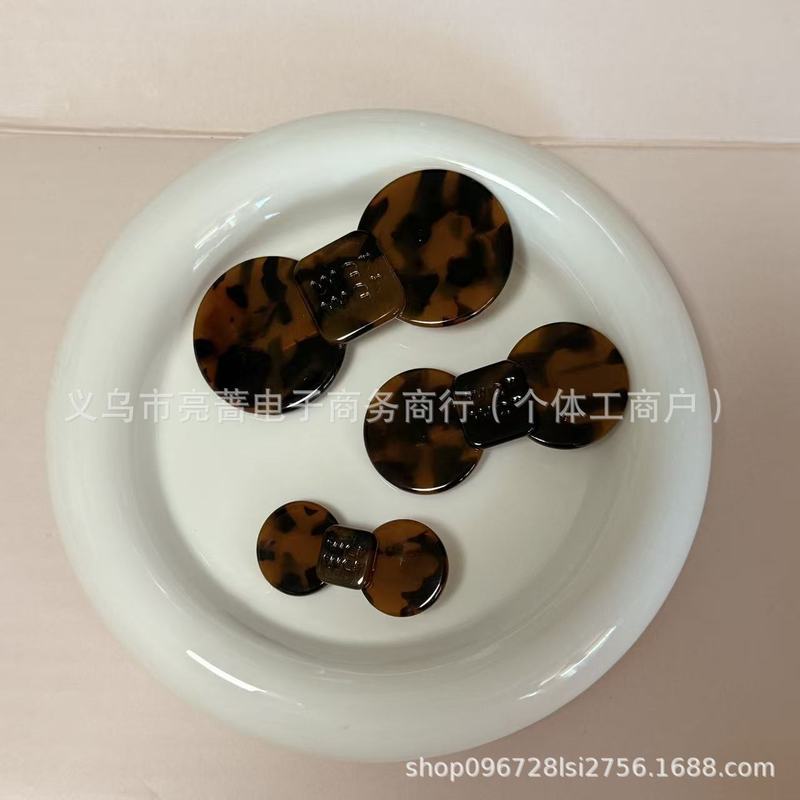 2025徐璐字母款醋酸蝴蝶结鸭嘴发夹刘海边夹可爱少女时髦碎发整理|undefined