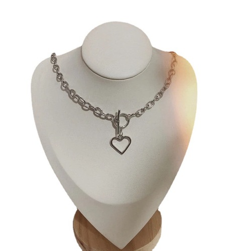 Minimalist Cold Wind Peach Heart Love Pendant Necklace for Women, Ins Trendy Hip-Hop Unique Design,  New Arrival Lockchain