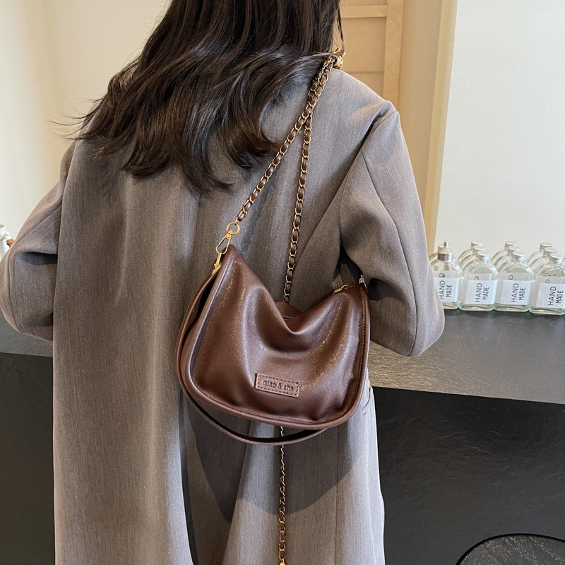 Bolsos de moda coreanos simples para mujeres 2024 nuevos bolsos de hombro casuales de nicho de alta calidad, bolsos de tendencia generales