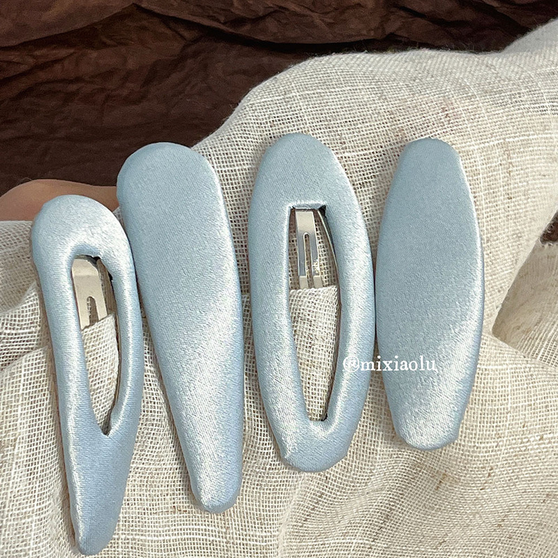 Clear Milk Blue Satin Hair Clip, Gentle Style Oval Bb Clip, Forehead Hair Clip, Elegant and Versatile Side Hair Clip Accessory Clear Milk Blue Satin Hair Clip, Gentle Style Oval Bb Clip, Forehead Hair Clip, Elegant and Versatile Side Hair Clip Accessory