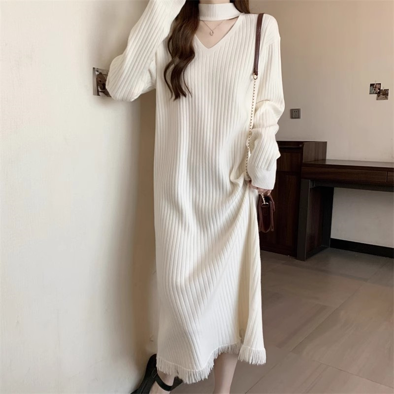 配大衣针织衫长裙女秋冬内搭宽松显瘦v领毛衣打底流苏过膝连衣裙|undefined