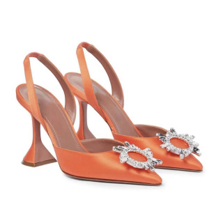Manufacturers on behalf of Europe and the United States new sunflower crystal buckle rhinestone high heels wine glass heel pointed high heel sandals ladies